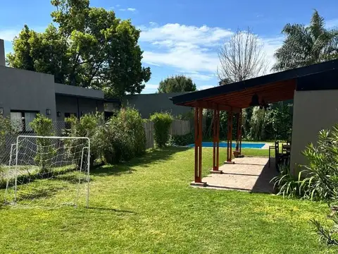 Casa en Alquiler por 6 meses minimo toda amoblada