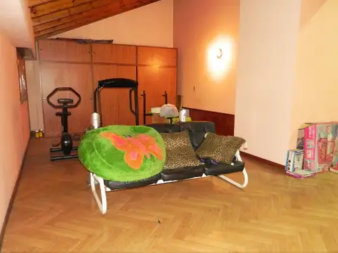 Casa 6 ambientes con 6 baños