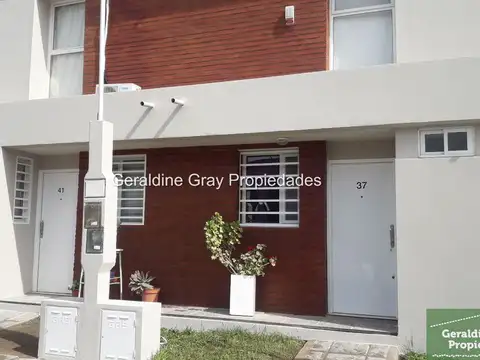 Dúplex de 2 dormitorios en venta en Terra de Oro,  General Fernández Oro