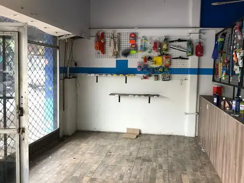 Hipolito Yrigoyen al 10400