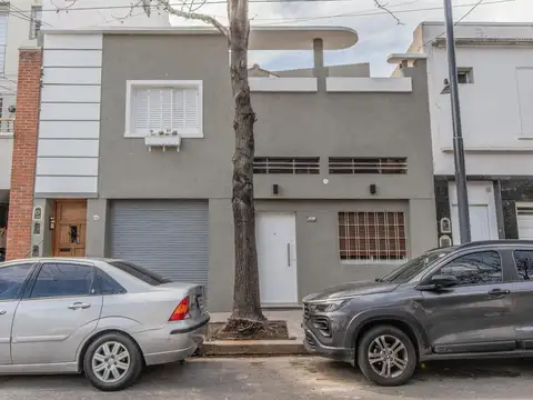 Alquiler, PH, 4 Ambientes, 2 Baños completos,Cochera Cubierta, Reciclado a nuevo, Saavedra,CABA