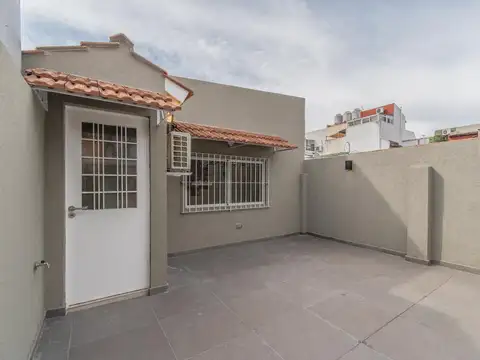 Depto Tipo Casa en Alquiler de 3 dormitorios
