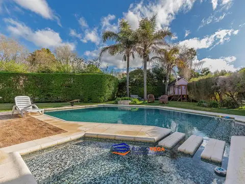 Casa a la venta en Country Banco Provincia