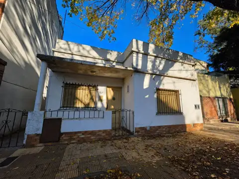 VENTA CASA A REFACCIONAR EN MUNRO 150 M2