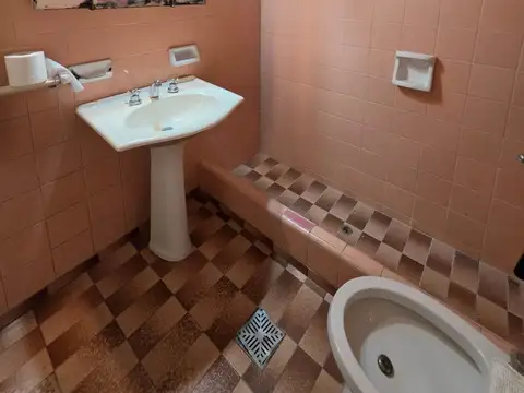 VENTA CASA A REFACCIONAR EN MUNRO 150 M2