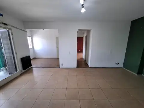 Av. Gral. Paz 15255 , Piso 15