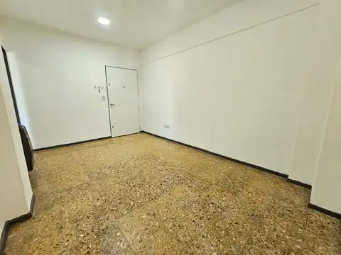 Venta departamento 2 ambientes morón centro a/cred