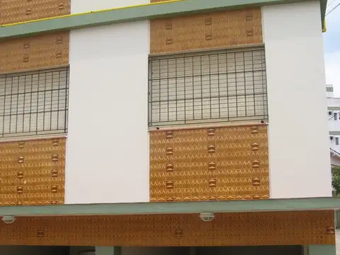 EN VENTA EN VILLA GESSELL DEPARTAMENTO DE 3 AMBIENTES SOBRE 145 ENTRE 1 Y 2 EN P.B. - FICHA 8871