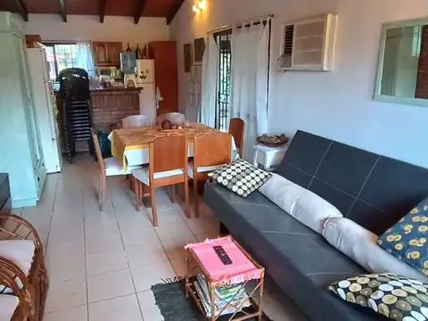Casa 3 ambientes con 2 baños