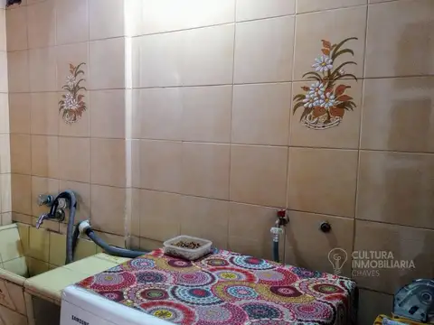 VENTA CASA 3 AMB COCHERA QUINCHO Y PILETA C. EVITA