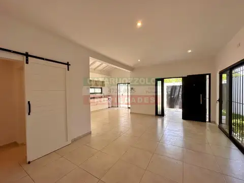 Casa 4 ambientes con 3 baños