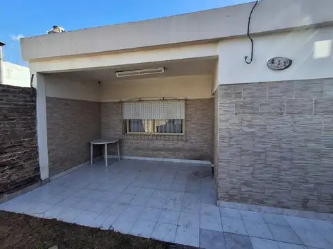 VENTA  LIBERTAD 2 CASAS SOBRE TERRENO PROPIO