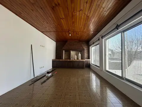 Depto Tipo Casa en Alquiler de 2 dormitorios