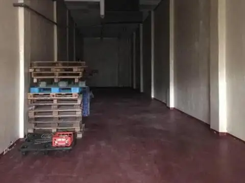 Galpon en Alquiler 41  mts Fondo