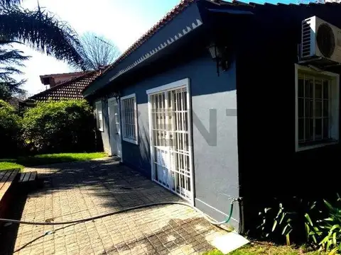 Casa con Pileta a la VENTA en Bello Horizonte