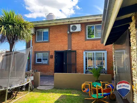 CASA 4 AMBIENTES EN VENTA EN LA UNION CON PILETA