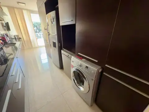 Departamento en Alquiler con 2 cocheras