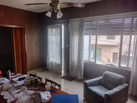 Almirante Brown 3500 , Piso P.A.