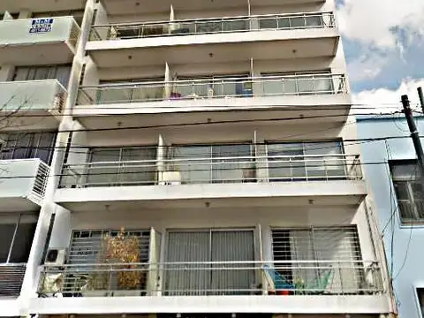 Avenida José María Moreno 300