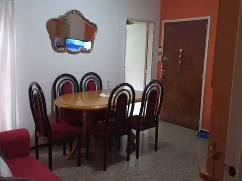 Departamento 2 ambientes en venta en Flores