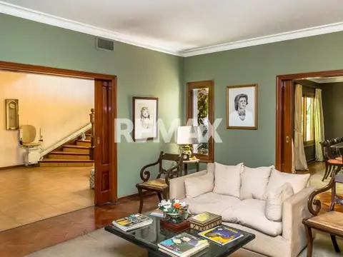 Centro. Alvarado 900