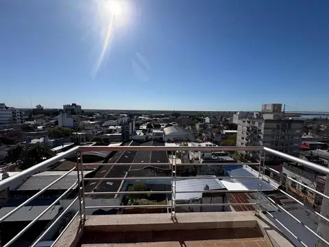 Departamento en Alquiler en Zarate, $ 600.000