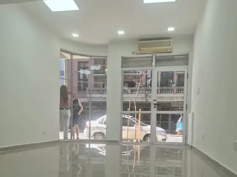 Local en Venta en Barrio Norte, USD 159.000