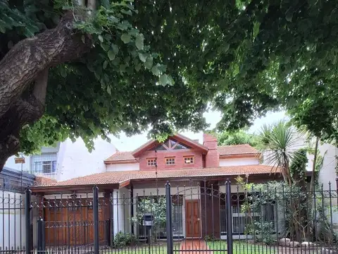 Venta Quilmes Residencial. Chalet 5 amb c/parque y gge.