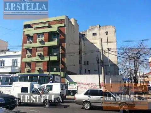 Edificio Comercial (EX CLÍNICA)  - San Justo