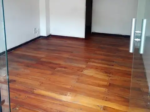 Local en Alquiler 25 años