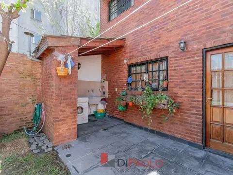 Depto Tipo Casa en Venta con 1 cocheras