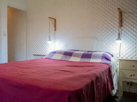 Depto Tipo Casa 4 ambientes con 2 baños