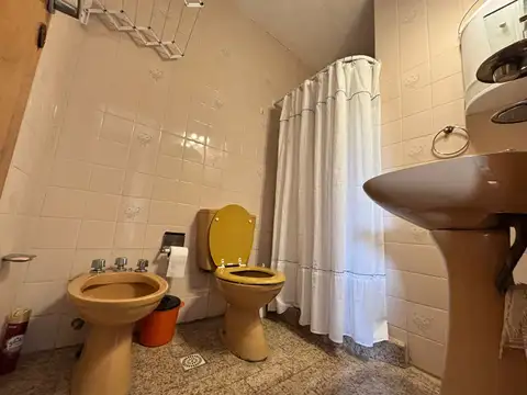 San Juan 3300, Piso 3