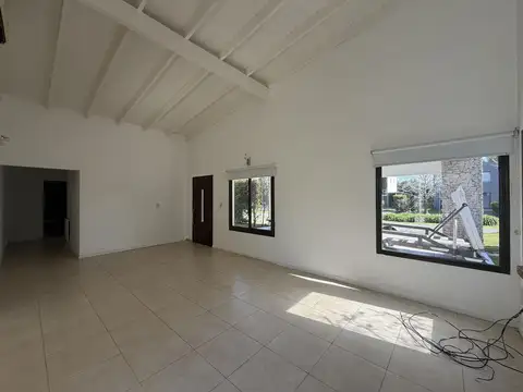 C. 63 2260, B1890 Berazategui, Provincia de Buenos Aires