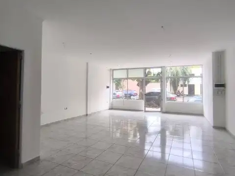 Local en Alquiler en Posadas, $ 600.000