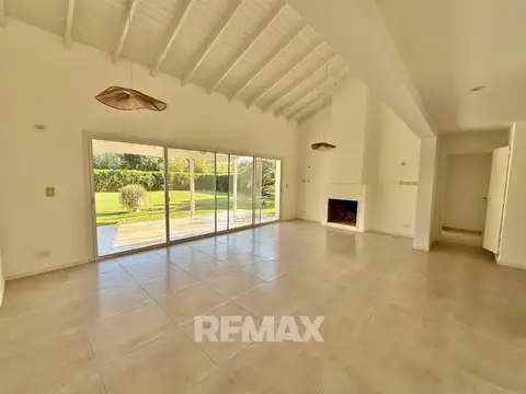 Casa en Venta en Villa Rosa, USD 220.000