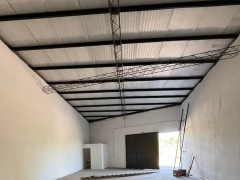 ALQUILER DEPOSITO ZONA MERCOFRUT 111 MT2
