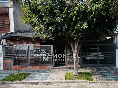 Casa Chalet  en Venta en Martin Coronado, Tres de Febrero, G.B.A. Zona Oeste