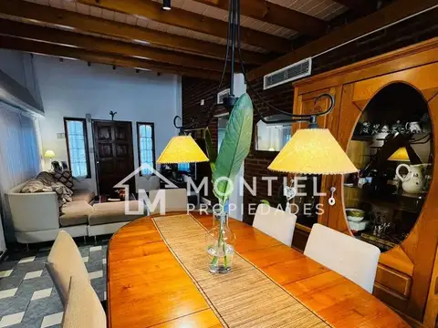 Casa 5 ambientes con 3 baños