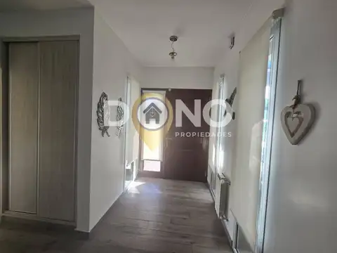 Casa en Venta en Berazategui, USD 400.000