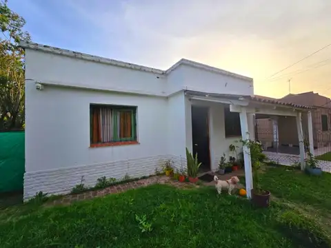 Casa a reciclar en moreno centro  venta