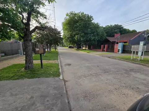 Casa a reciclar en moreno centro  venta