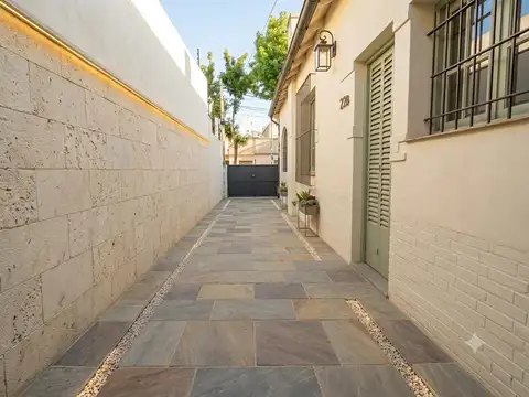 Casa 5 ambientes con 3 baños