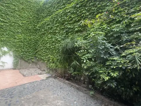 San Lorenzo 3530 , Piso 0