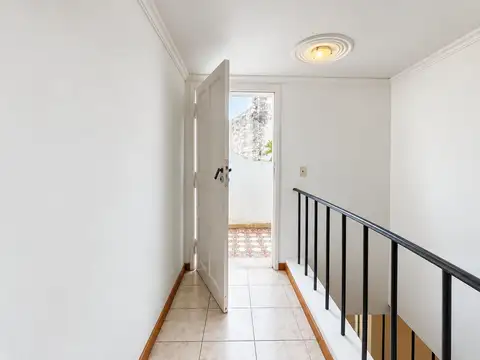 Depto Tipo Casa 2 ambientes con 1 baño