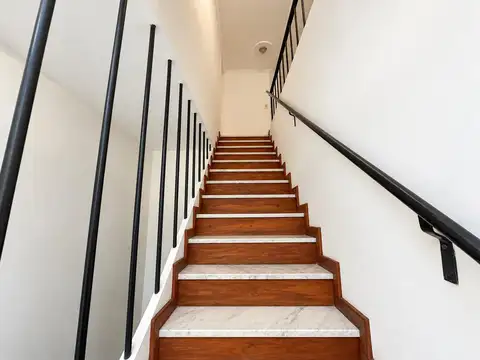 Depto Tipo Casa 2 ambientes con 1 baño