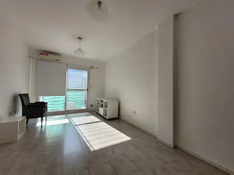 VENTA DEPARTAMENTO 2 AMBIENTES CON BALCON Y COCHERA PARQUE CHAS