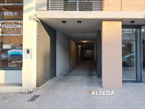 Cochera en Alquiler en Pichincha, Rosario