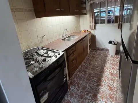 Casa 4 habitaciones con quincho y pileta en venta