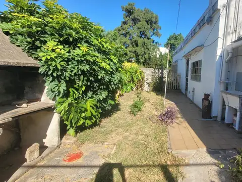 Depto Tipo Casa 2 ambientes con 1 baño